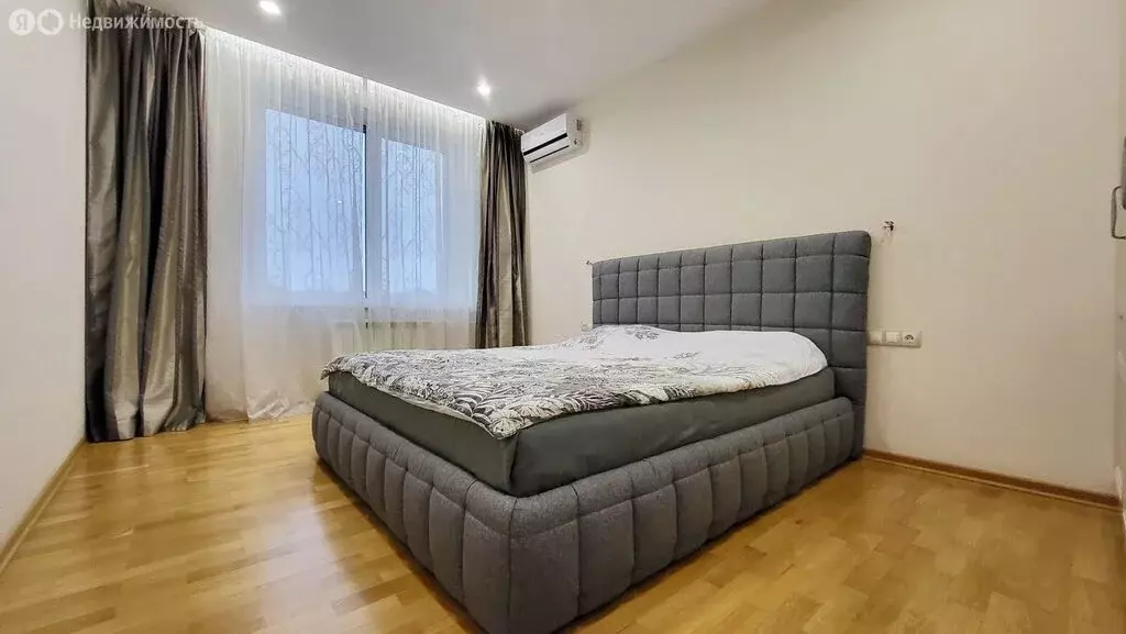 2-комнатная квартира: Санкт-Петербург, улица Нахимова, 11 (66.4 м) - Фото 1