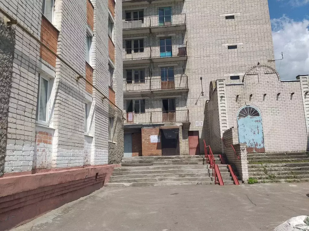Комната 17 м в 4-к., 7/9 эт. - Фото 1