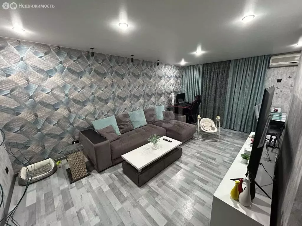 3-комнатная квартира: Таганрог, улица Менделеева, 10 (61.9 м) - Фото 0