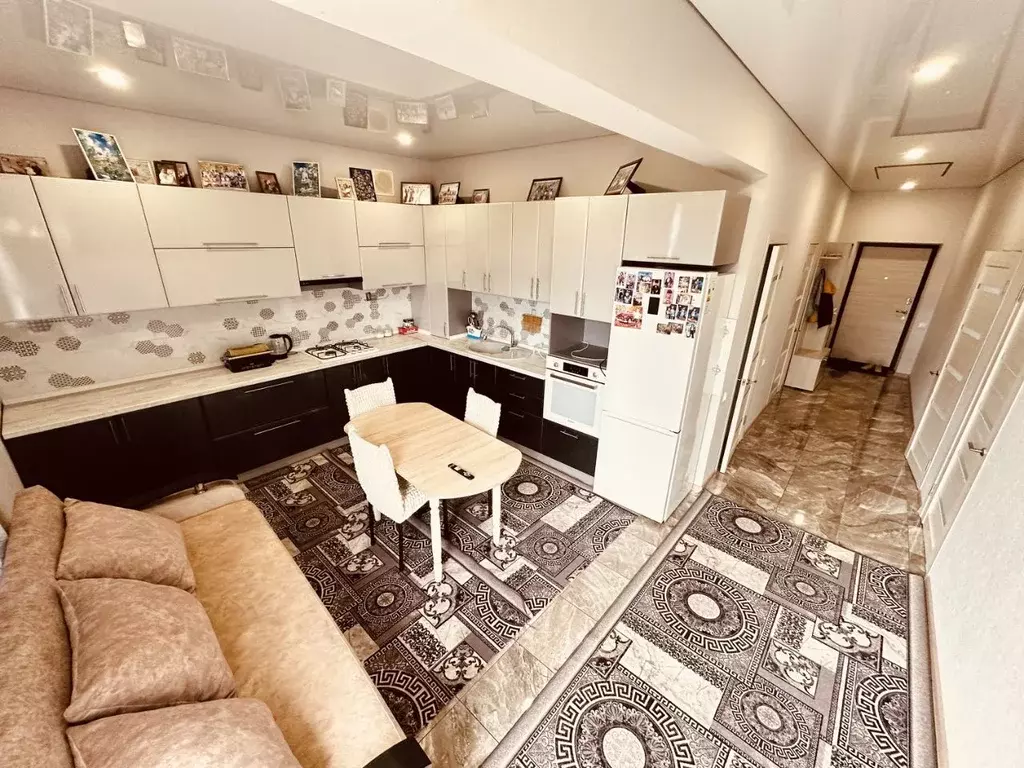 Дом в Краснодарский край, Белореченск Есаульская ул., 14Б (100 м) - Фото 1