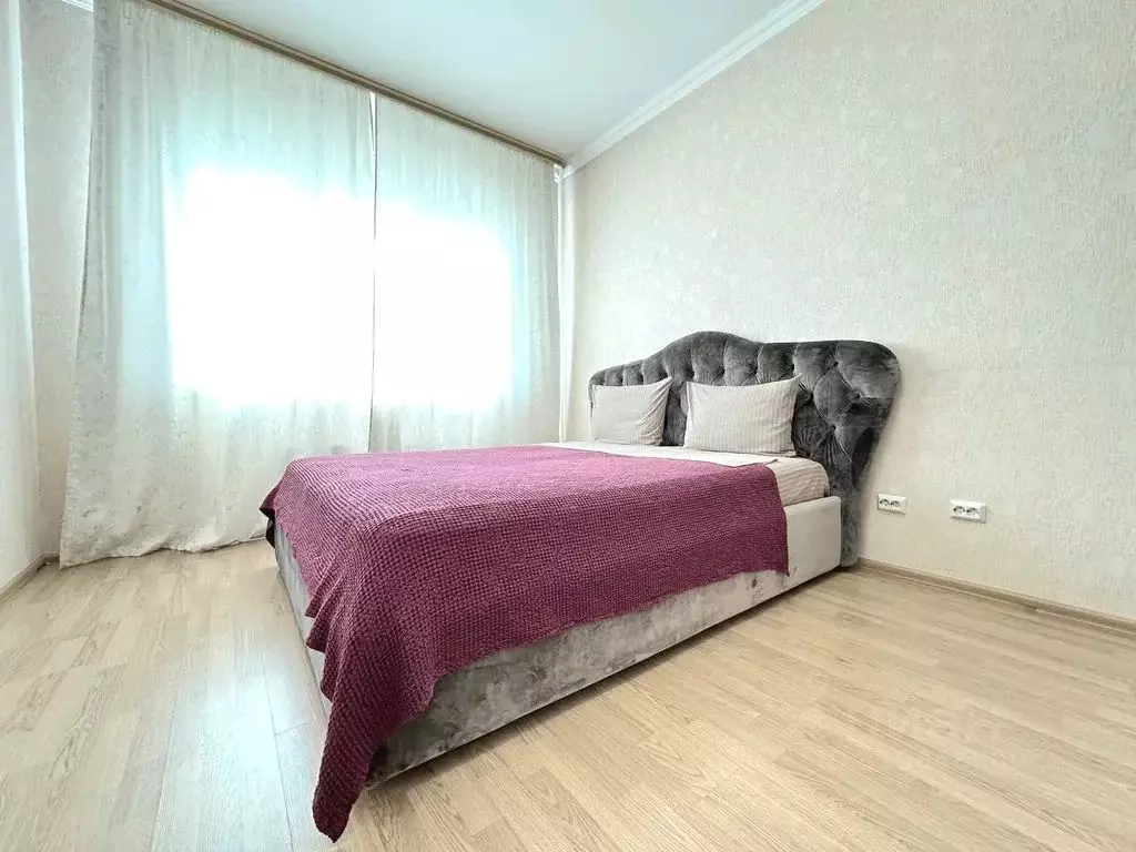 2-к кв. Кемеровская область, Кемерово просп. Притомский, 15 (65.0 м) - Фото 1