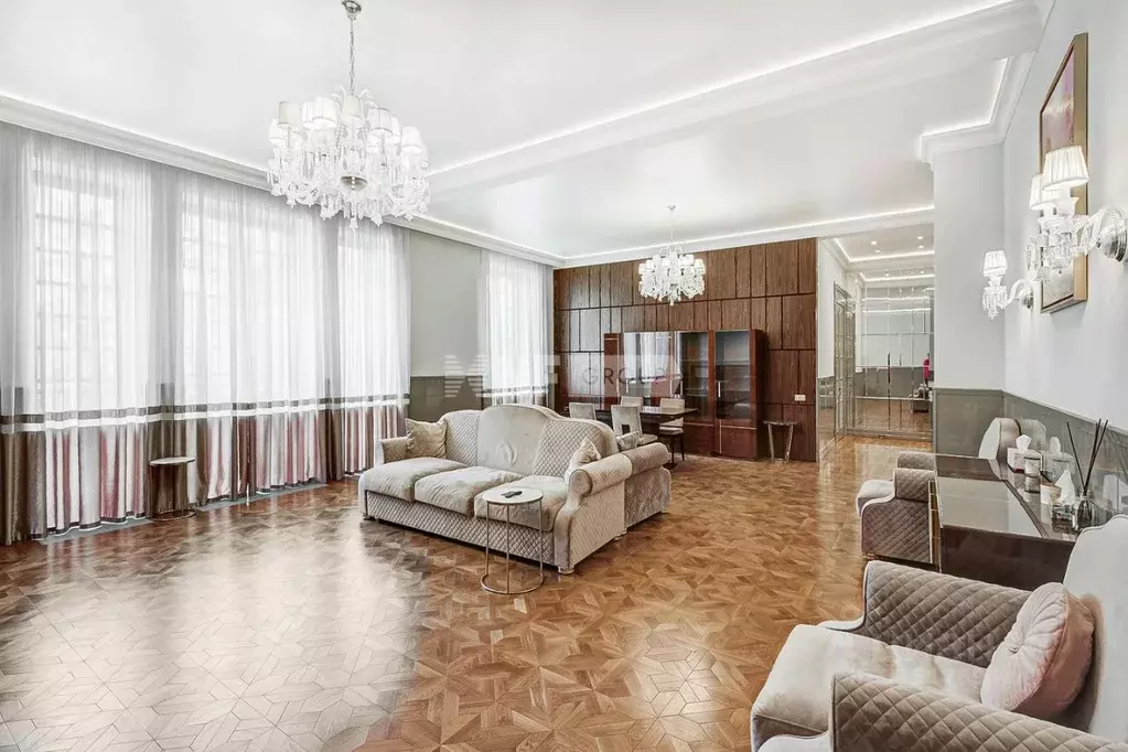 5-к кв. Москва ул. Ефремова, 19к2 (310.0 м) - Фото 0