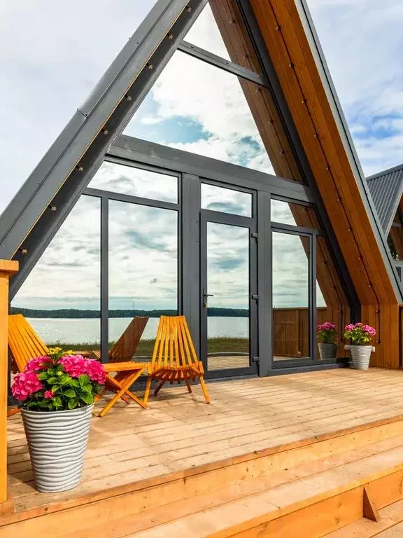 Дом в Ленинградская область, Ломоносовский район, Лебяженское ... - Фото 1