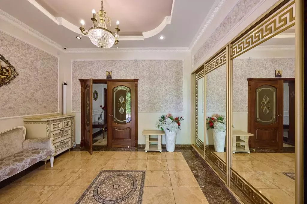 Коттедж в Челябинская область, Челябинск ул. Баталова, 35 (600 м) - Фото 2