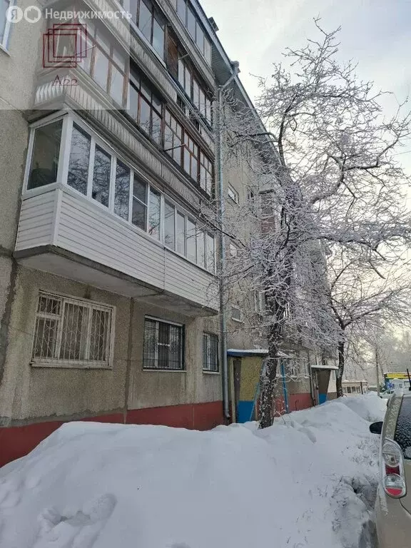 3-комнатная квартира: Барнаул, улица Антона Петрова, 164 (62 м) - Фото 2