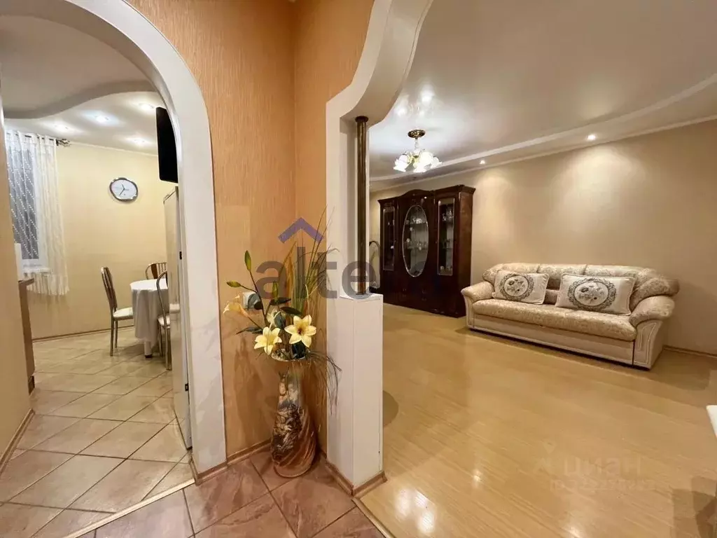 2-к кв. Татарстан, Казань Озеро Лебяжье тер., 7 (77.5 м) - Фото 0