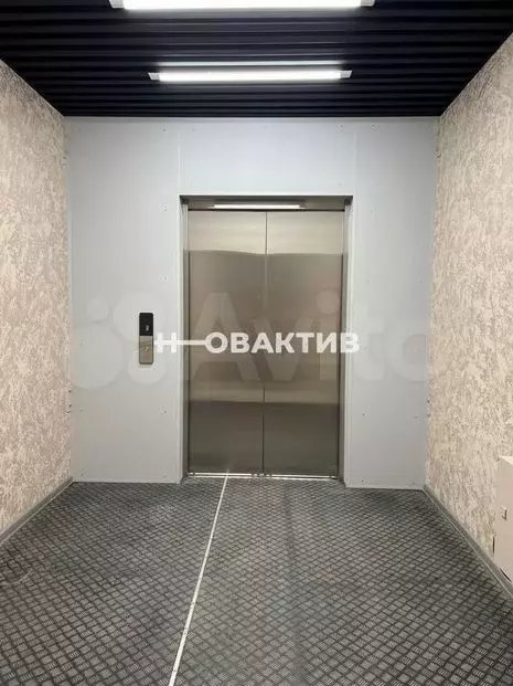 Продам помещение свободного назначения, 1330 м - Фото 1