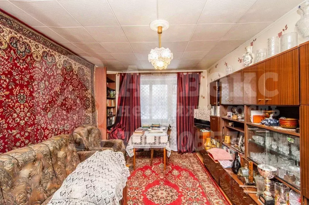 3-к кв. Тюменская область, Тюмень ул. Мельникайте, 66 (57.9 м) - Фото 1