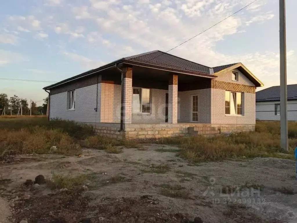 Дом в Ставропольский край, Михайловск Шпаковский район, ул. Владимира ... - Фото 1