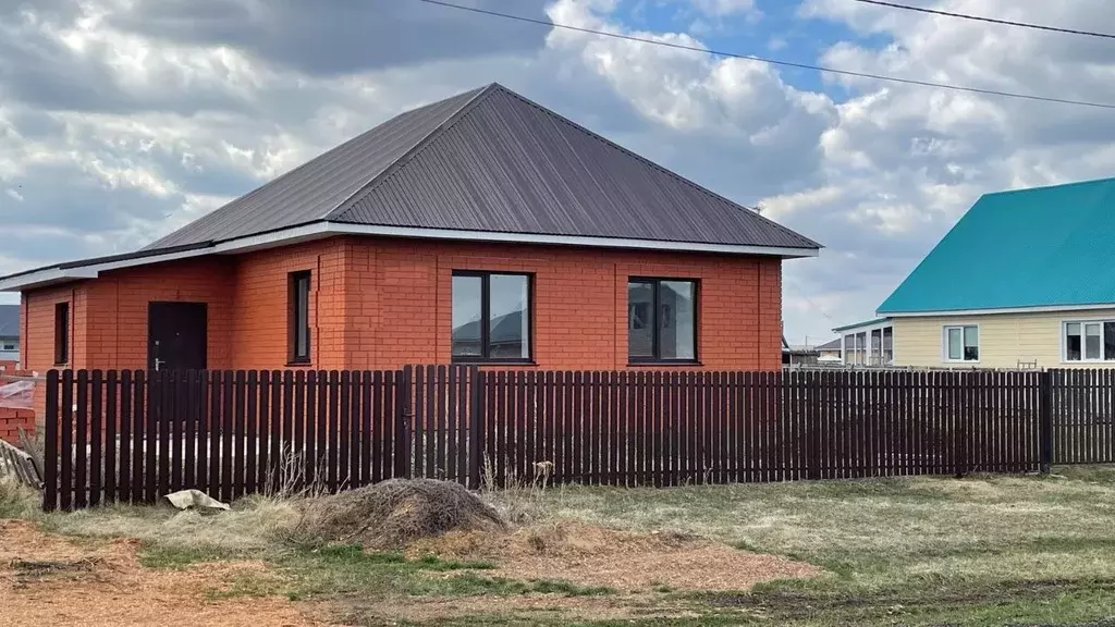 Дом в Башкортостан, с. Кармаскалы ул. Кленовая, 2/8 (85 м) - Фото 1