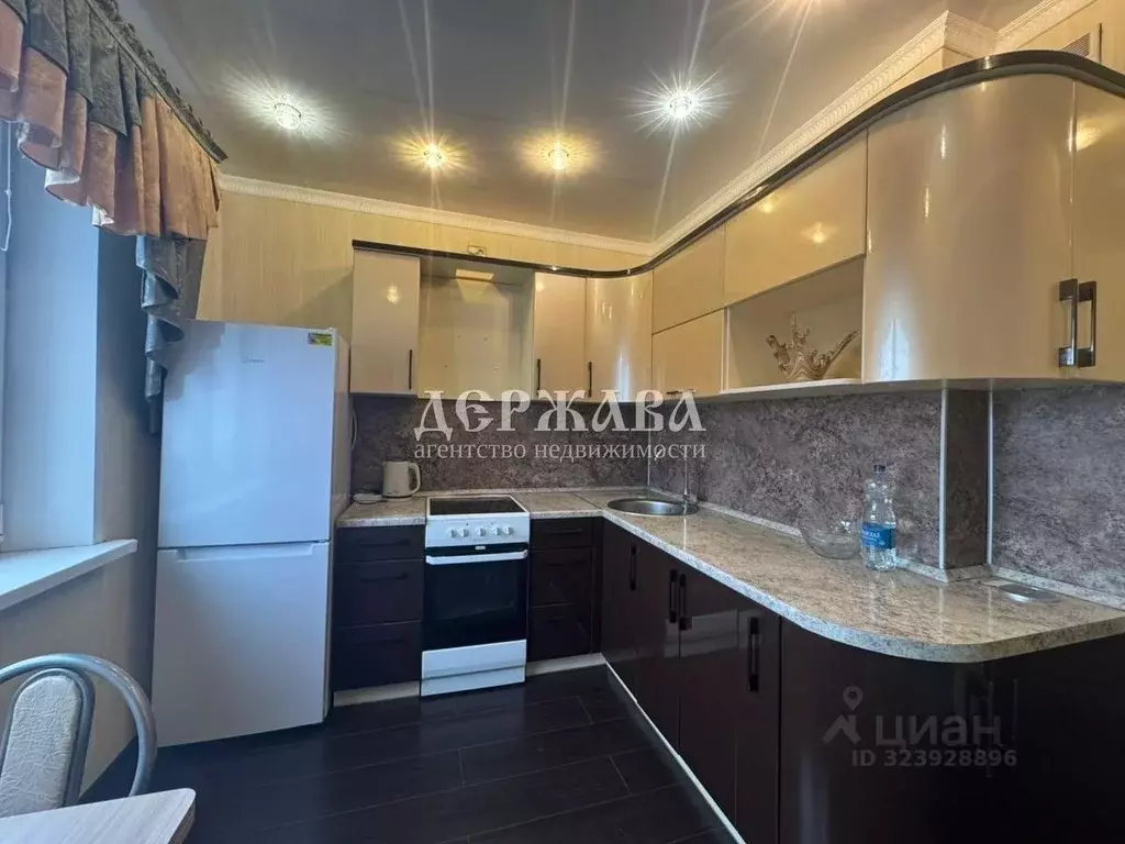 1-к кв. Белгородская область, Старый Оскол Юбилейный мкр, 4 (38.0 м) - Фото 1