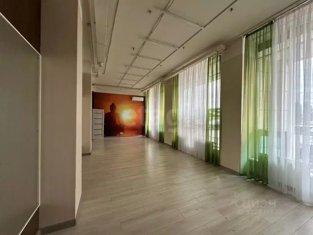 Помещение свободного назначения в Белгородская область, Белгород бул. ... - Фото 2