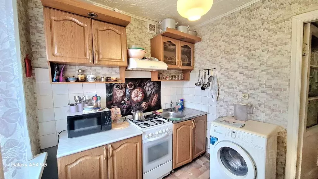 2-к кв. Саратовская область, Саратов ул. 2-я Садовая, 11 (43.3 м) - Фото 2