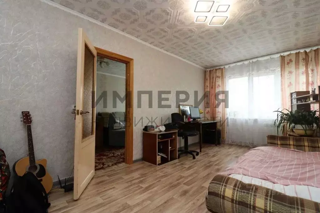 Комната Магаданская область, Магадан ул. Берзина, 3 (37.8 м) - Фото 1