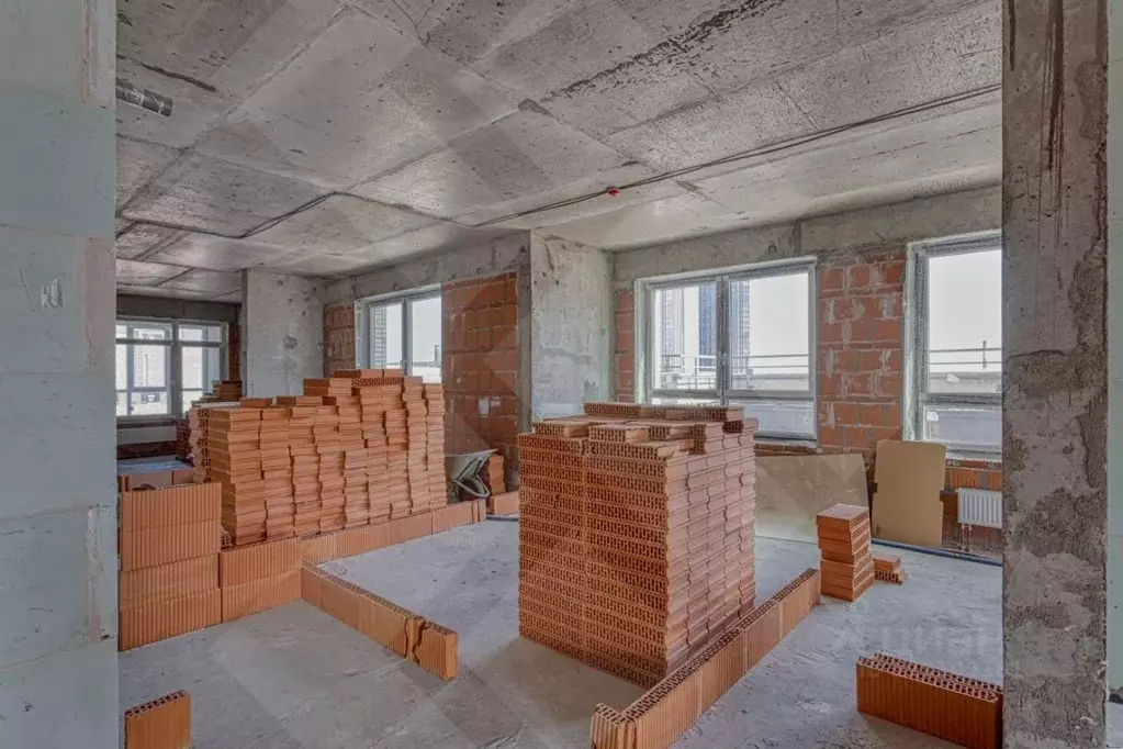 5-к кв. Москва Мантулинская ул., 9к5 (150.0 м) - Фото 1