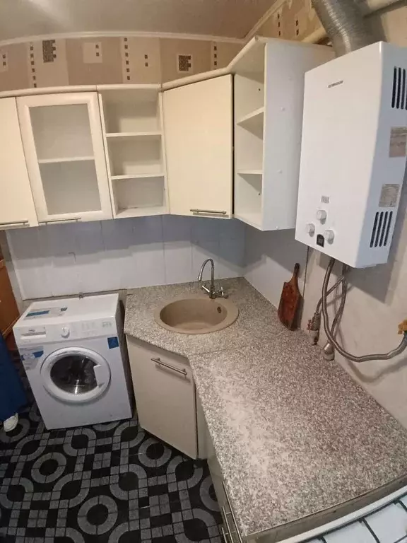 1-к кв. Краснодарский край, Краснодар ул. 2-я Линия Нефтяников, 2 ... - Фото 0