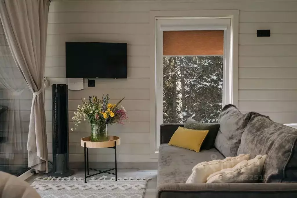 Дом в Алтай, Чемальский район Чемальский тракт, 10 км, 1/1 (32 м) - Фото 2