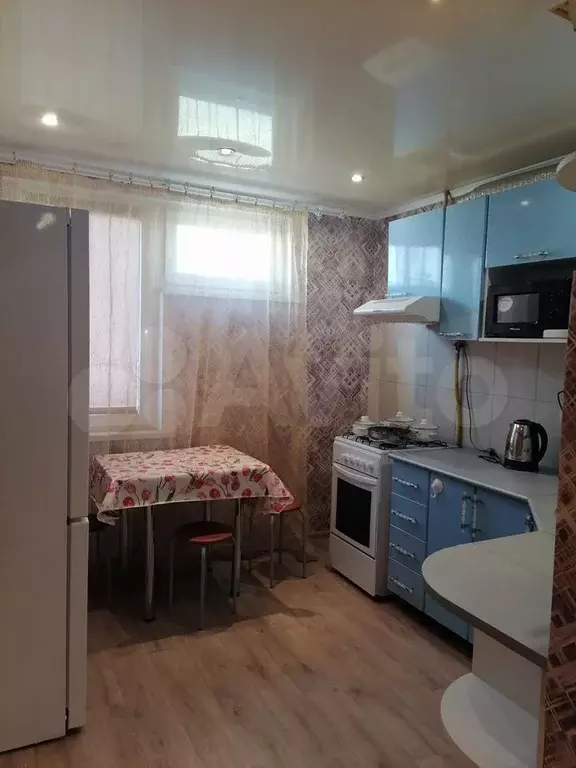 1-к. квартира, 39 м, 1/9 эт. - Фото 0
