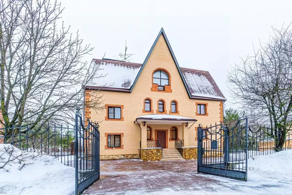 Дом в Московская область, Солнечногорск ул. Революции (550 м) - Фото 0