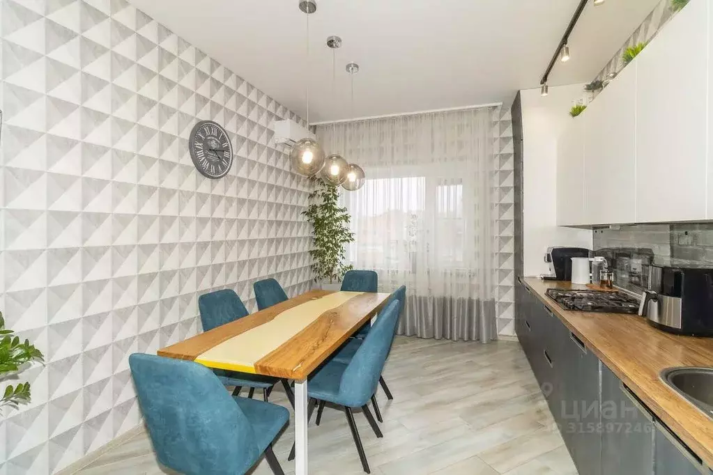 4-к кв. Челябинская область, Челябинск ул. Орлиная, 9 (155.8 м) - Фото 2