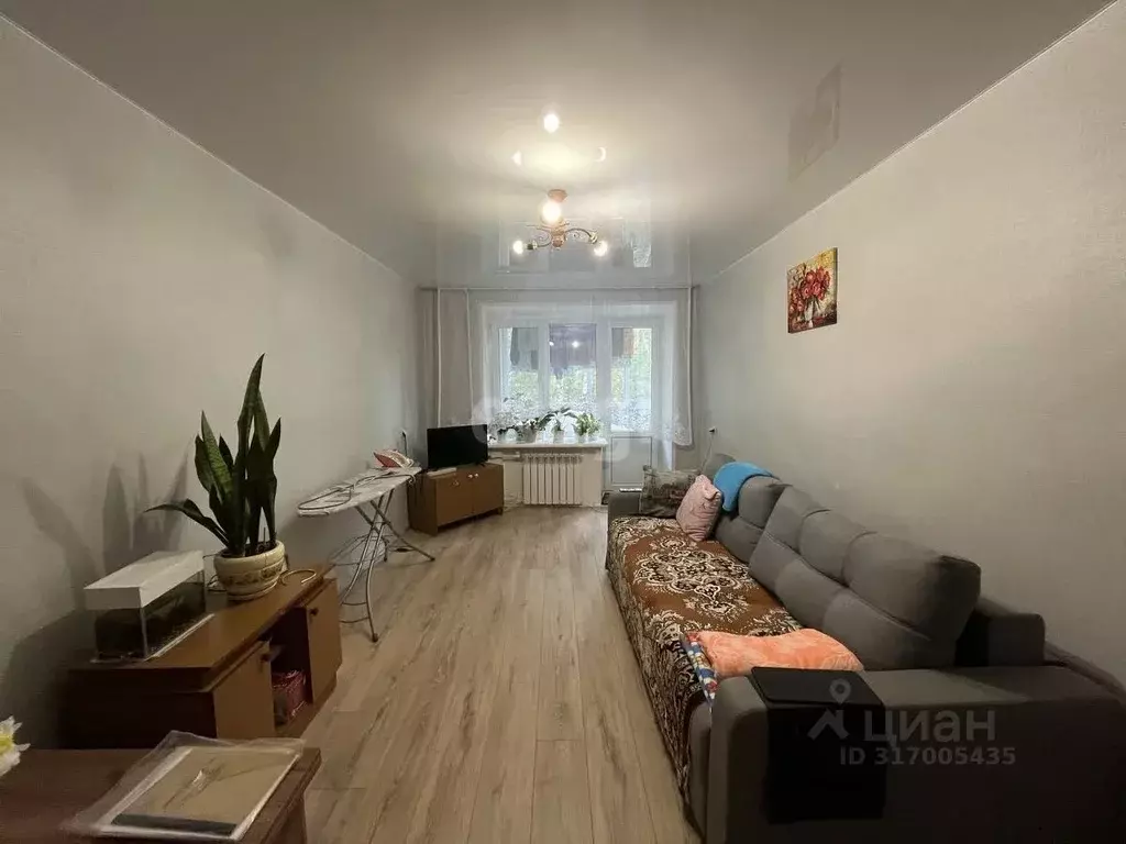 3-к кв. Удмуртия, Можга Можгинский район, ул. Фрунзе, 27 (58.5 м) - Фото 0