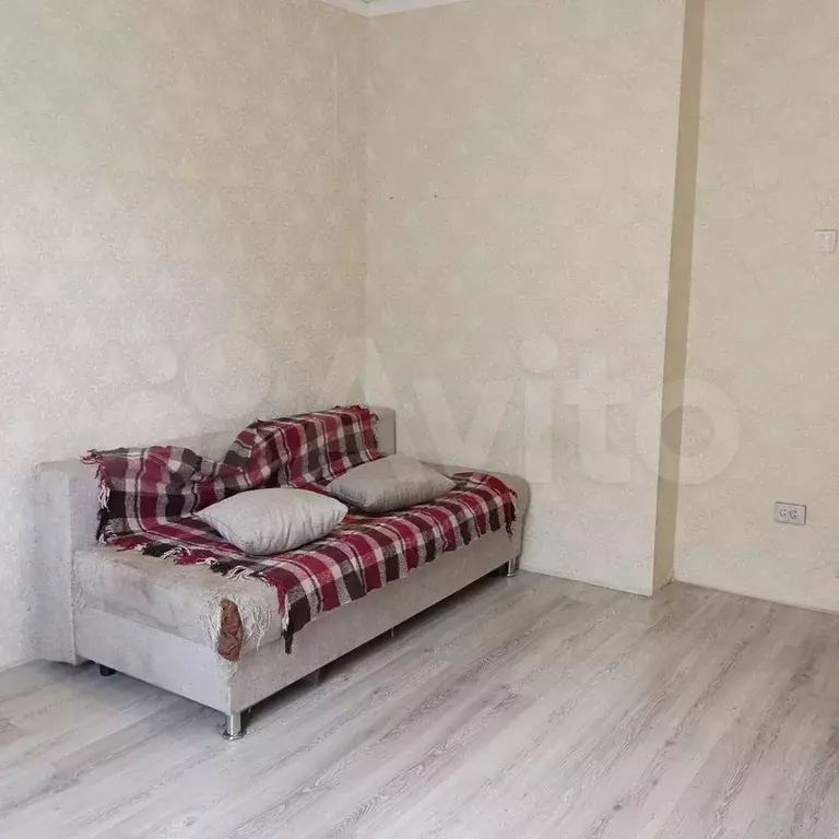 Комната 16 м в 3-к., 2/3 эт. - Фото 0