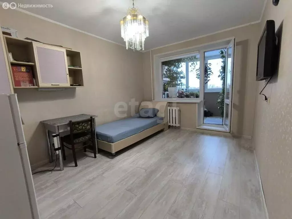4-комнатная квартира: Тюмень, Новосибирская улица, 119 (82.4 м) - Фото 1
