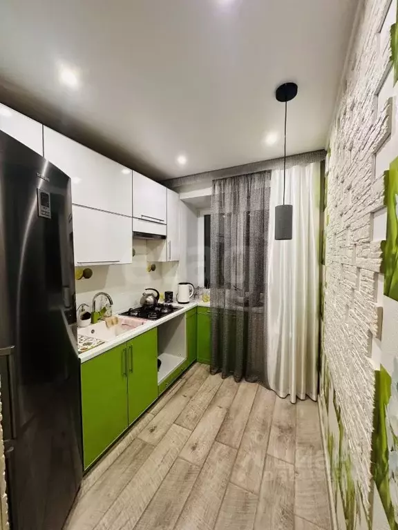 2-к кв. Башкортостан, Стерлитамак просп. Октября, 59 (44.4 м) - Фото 1