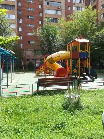 Продается 3-комнатная квартира - Фото 2