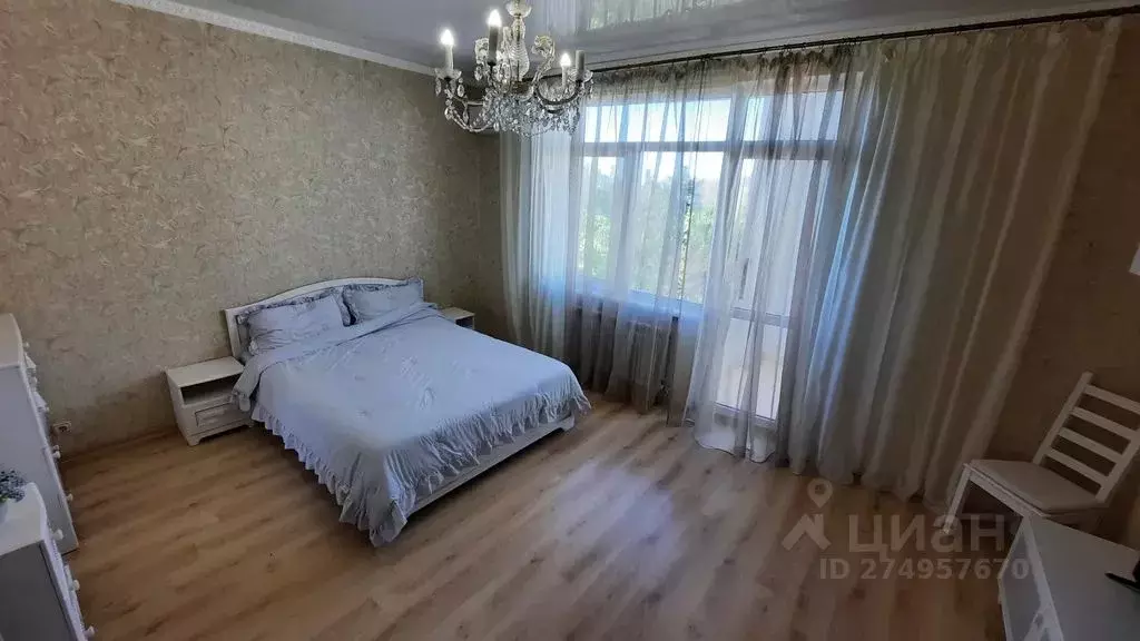 1-к кв. Крым, Евпатория просп. Ленина, 68к17 (52.0 м) - Фото 1