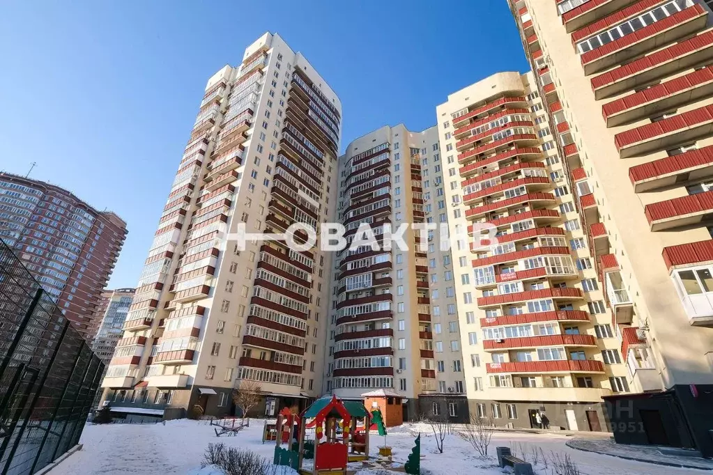 4-к кв. Новосибирская область, Новосибирск ул. Галущака, 15 (113.5 м) - Фото 0