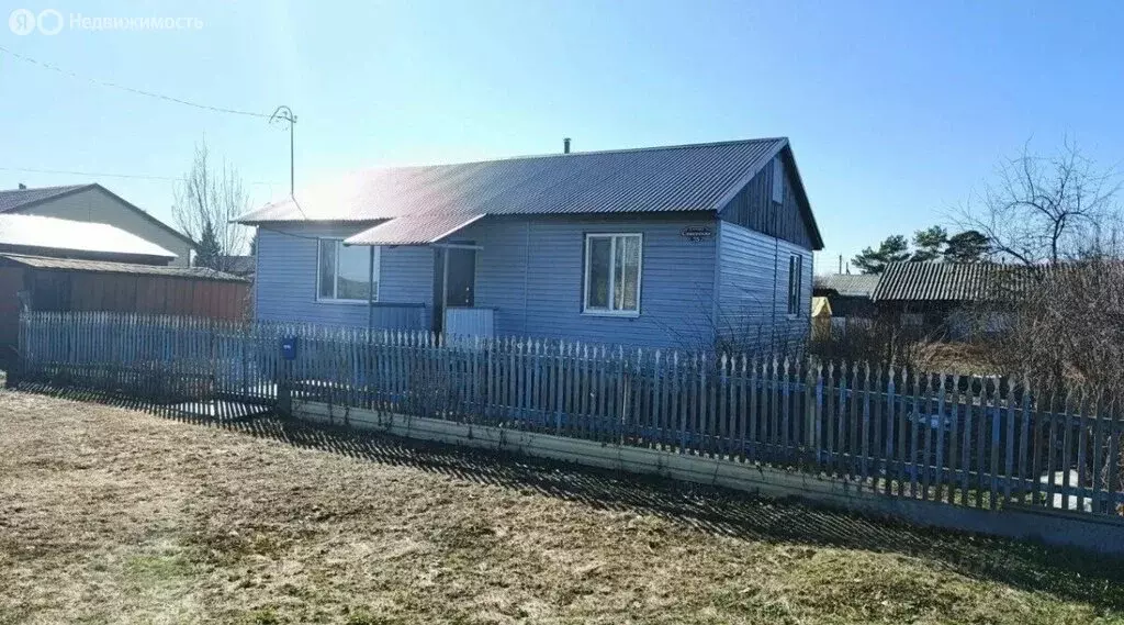 Дом в посёлок Кировский, Советская улица, 35 (64 м) - Фото 1