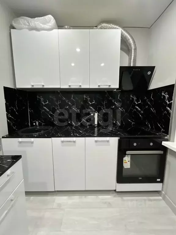 2-к кв. Тюменская область, Тобольск 4-й мкр, 31 (45.0 м) - Фото 1