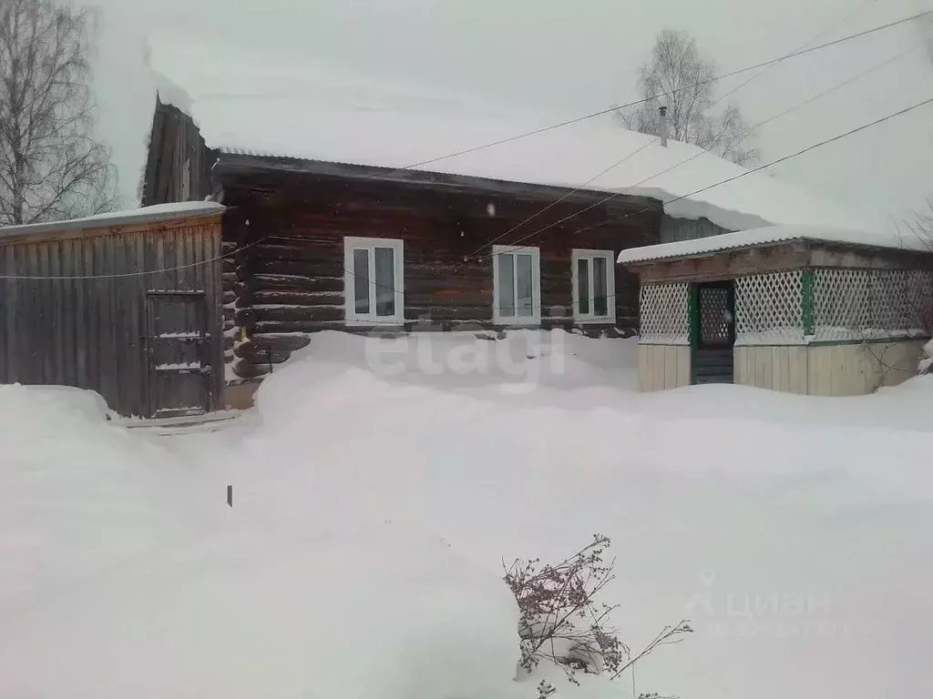 Дом в Пермский край, Карагайский муниципальный округ, д. Фролово ул. ... - Фото 1