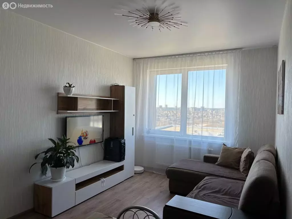 3-комнатная квартира: Пермь, Сапфирная улица, 13 (64.6 м) - Фото 1
