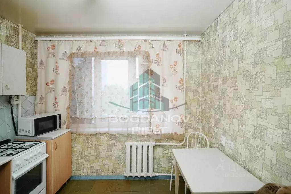 1-к кв. Омская область, Омск ул. Химиков, 6/2 (31.6 м) - Фото 1