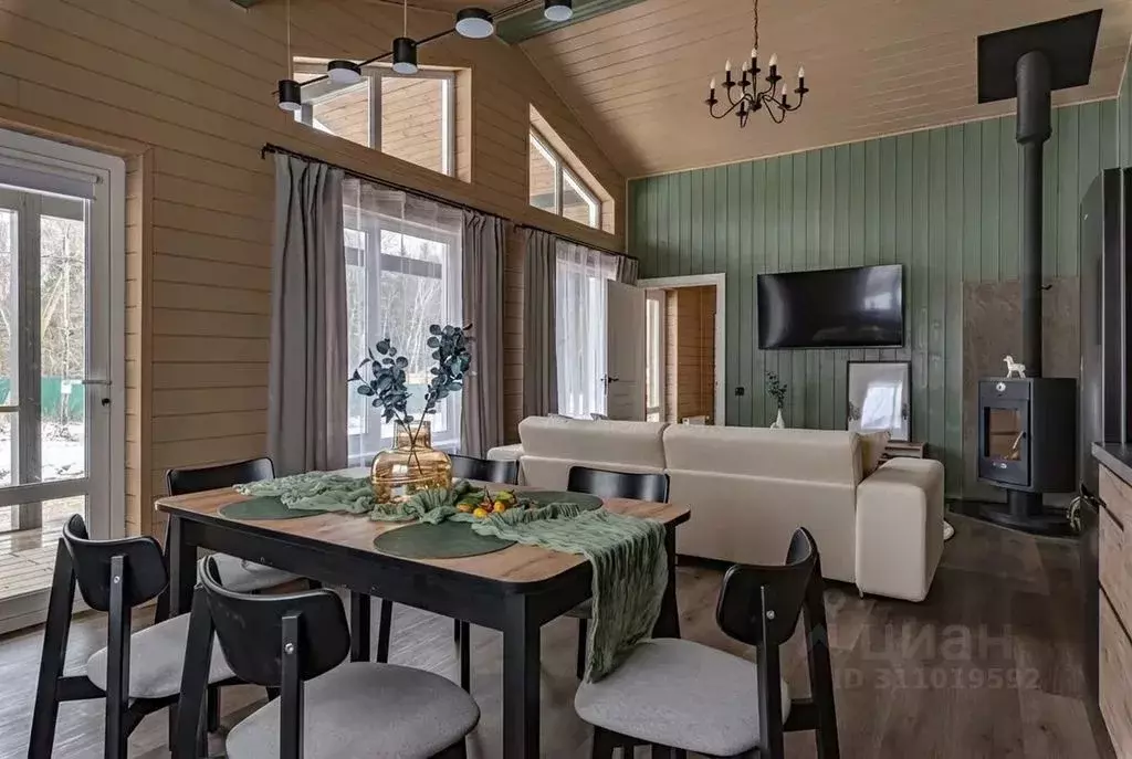 Дом в Калужская область, Боровский муниципальный округ, Совьяки с/пос, ... - Фото 2