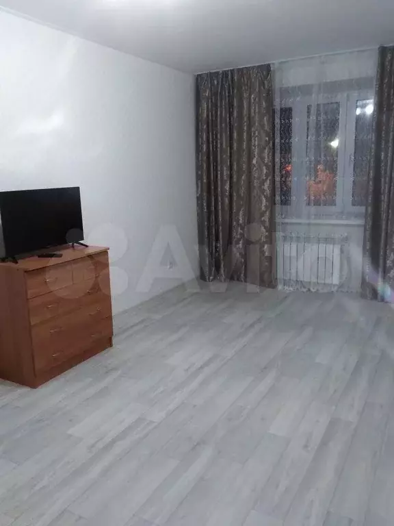 1-к. квартира, 40 м, 4/9 эт. - Фото 0