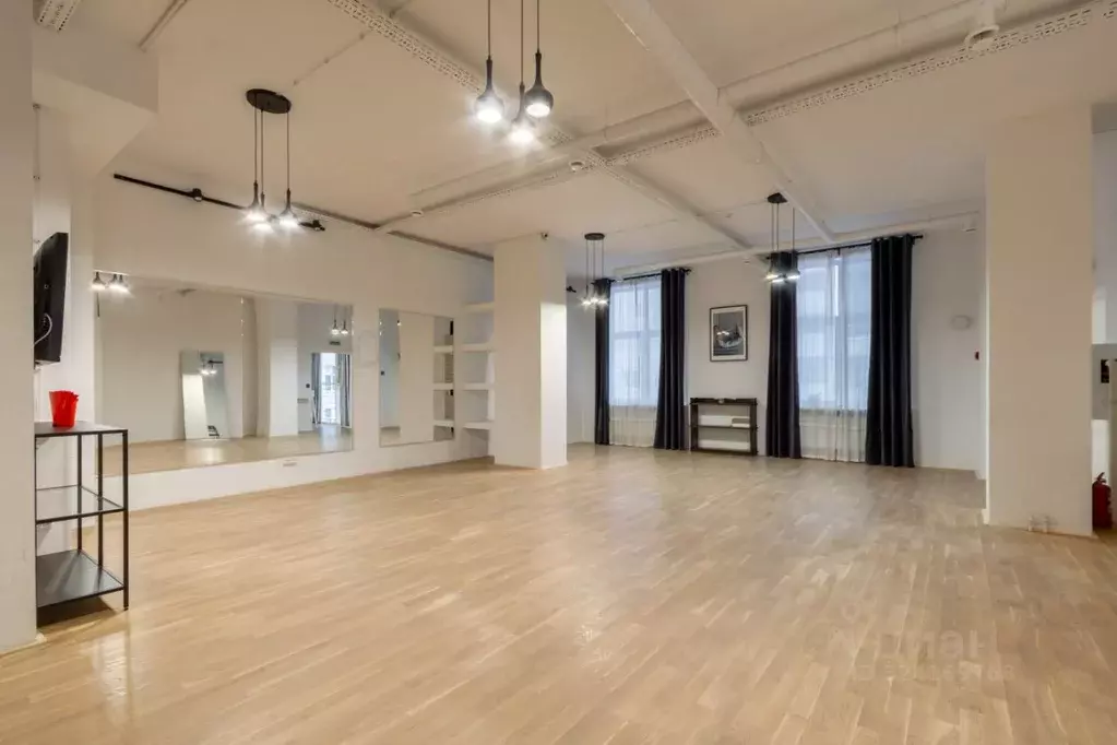 Помещение свободного назначения в Санкт-Петербург ул. Есенина, 1к1 ... - Фото 1