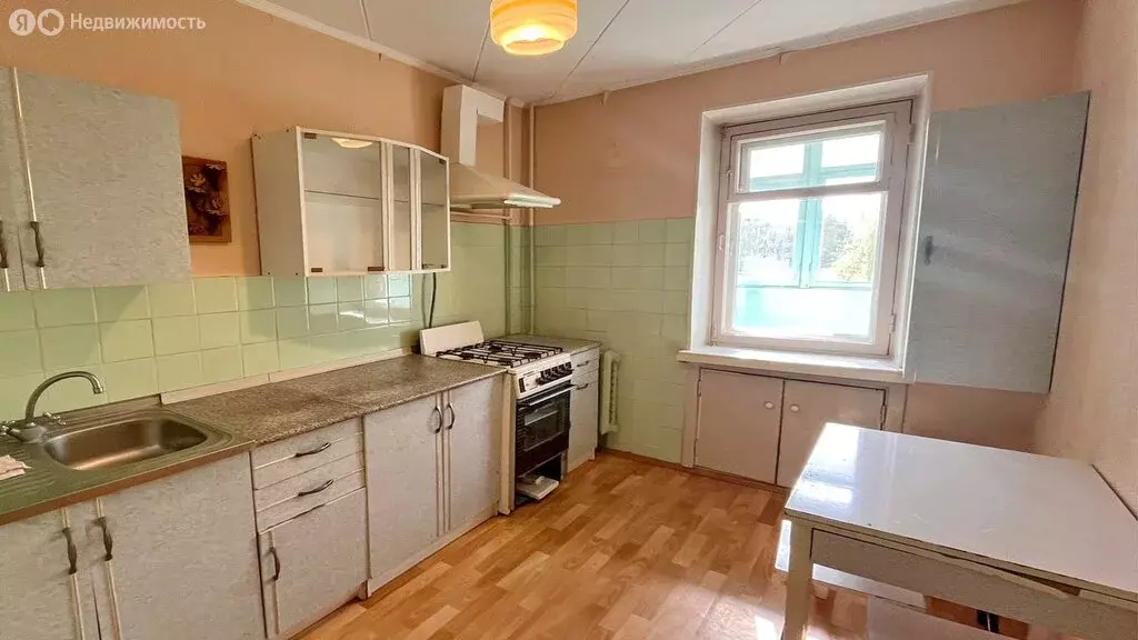 3-комнатная квартира: Калуга, микрорайон Анненки, улица Вишневского, ... - Фото 2