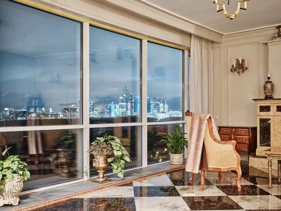 4-к кв. Москва Нежинская ул., 1к1 (173.0 м) - Фото 1