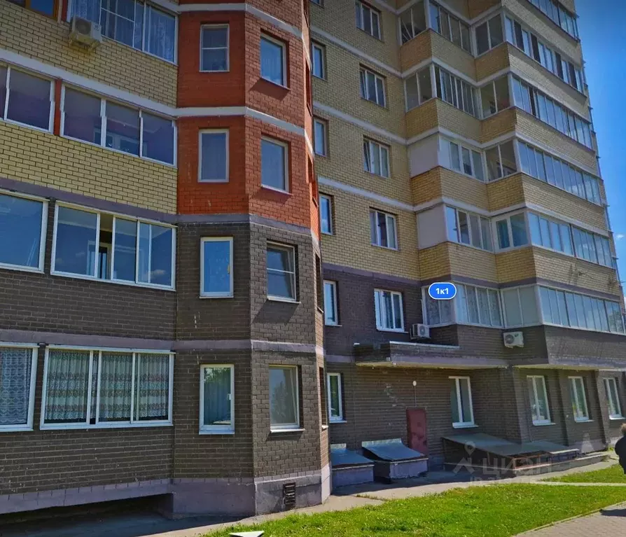 Свободной планировки кв. Московская область, Серпухов Стадионная ул., ... - Фото 0