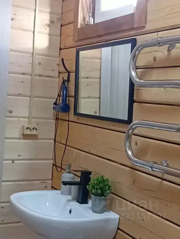 Дом в Алтай, Чемальский район, с. Чемал ул. Уютная, 31 (52 м) - Фото 2