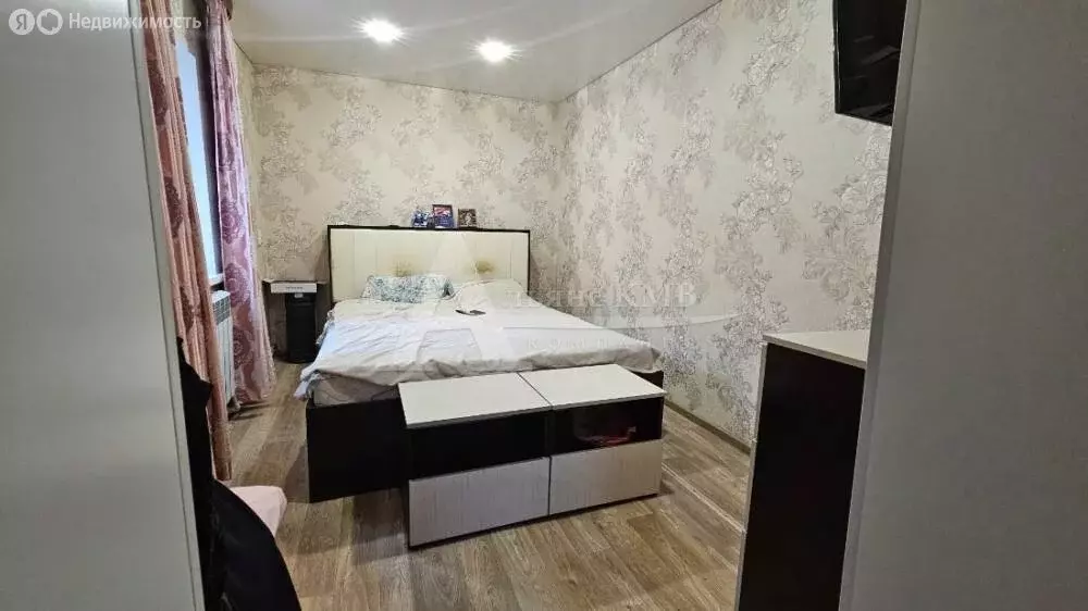 Дом в посёлок Иноземцево, Цветочная улица (100 м) - Фото 0