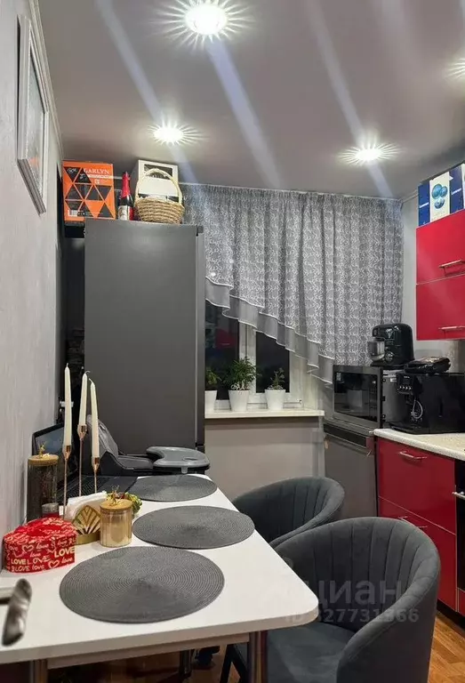 3-к кв. Татарстан, Набережные Челны 48-й комплекс, 15 (65.0 м) - Фото 2