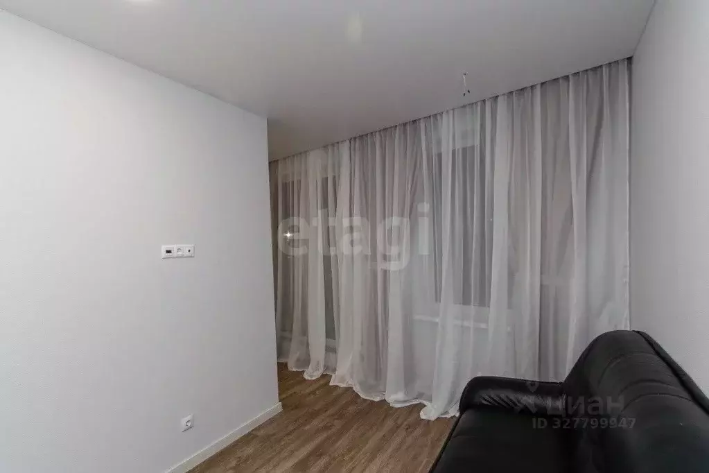 Студия Тюменская область, Тюмень ул. Фармана Салманова, 5 (32.2 м) - Фото 1