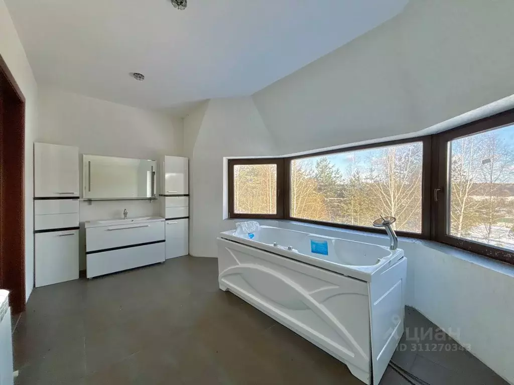 Дом в Калужская область, Дзержинский район, Рудня с/пос, д. Корокино ... - Фото 0