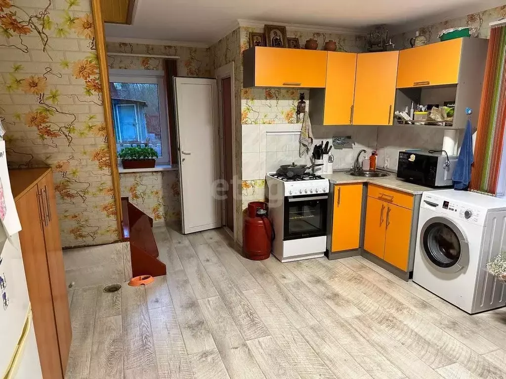 Дом в Алтайский край, Бийский район, Березка СНТ ул. Лесная (90 м) - Фото 0