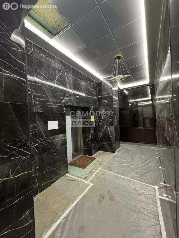 3-комнатная квартира: Омск, проспект Карла Маркса, 40 (50 м) - Фото 2