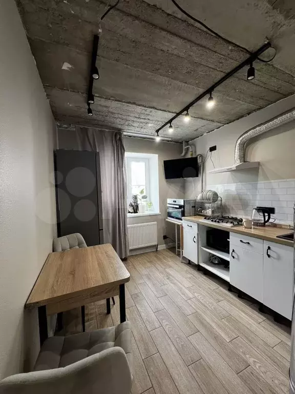 1-к. квартира, 40 м, 1/10 эт. - Фото 0